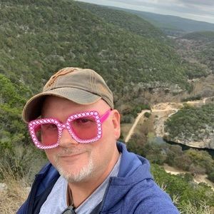 Meet your Posher, Kevin